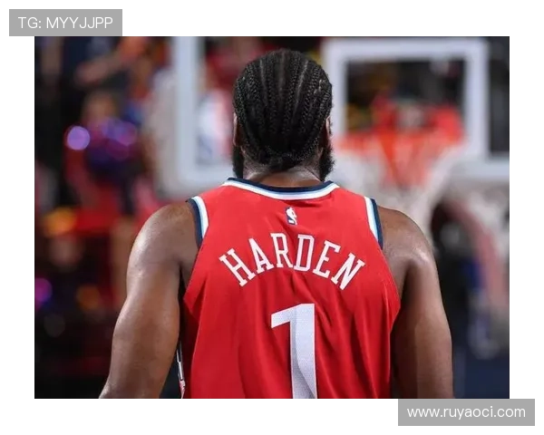 小卡复出状态良好半场8投4中贡献12分2篮板1助攻